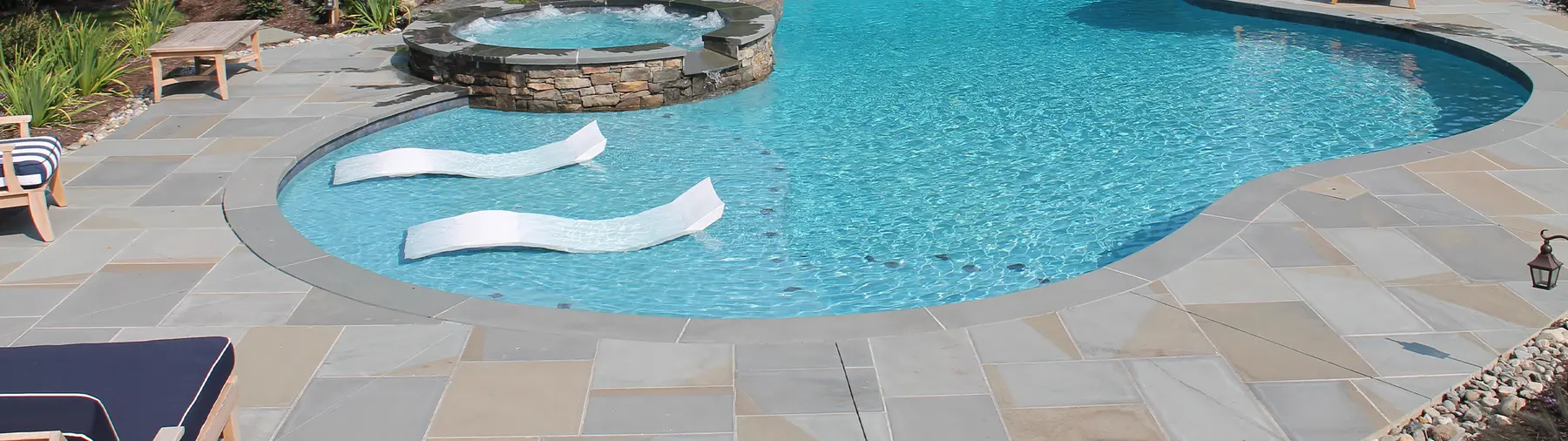 Swimming pool finished in a blue Diamond Brite surface